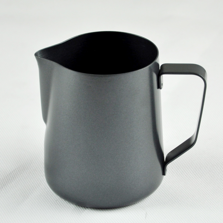 特氟龙拉花杯 不粘型奶泡杯 不锈钢黑色拉花缸 600ml